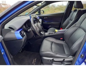 
										TOYOTA C-HR ADVANCE 1.8 HYBRID full									