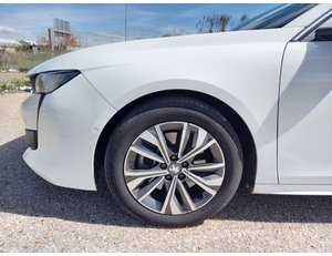 
										PEUGEOT 508 2.0 BLUEHDI 120 KW AUTO ALLURE full									
