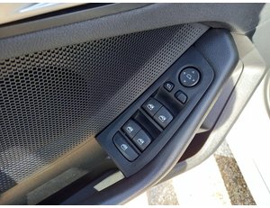 
										BMW SERIE 1 2.0 118D full									