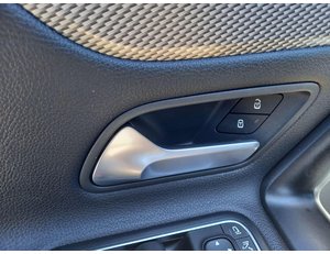 
										MERCEDES BENZ CLASE E MERCEDES-BENZ CLASE A A 250 E PHEV BUSINESS SOLUTION full									