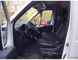 
										PEUGEOT BOXER 335 FOURGON SWB 2.2 BLUE 140CV PREMIUM full									