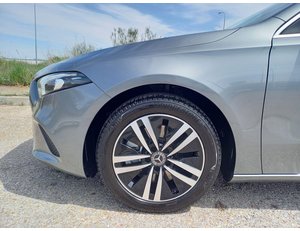 
										MERCEDES BENZ CLASE E MERCEDES-BENZ CLASE A 250 E (177.086) 1.3 220CV AT8 E6D full									