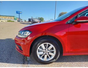 
										VOLKSWAGEN GOLF 1.6 TDI 85KW LAST EDITION full									