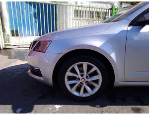
										SKODA OCTAVIA COMBI 1.0 TSI AMBITION DSG AUT full									