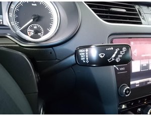 
										SKODA OCTAVIA COMBI 1.0 TSI AMBITION DSG AUT full									