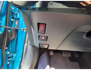 
										TOYOTA PRIUS PHV 1.8I VVT-I PHEVSOLAR 5PL. CVT full									