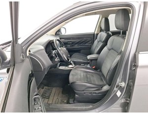 
										MITSUBISHI OUTLANDER 2.4I 4WD PHEV BUSINESS EDITION SDA-NAV full									