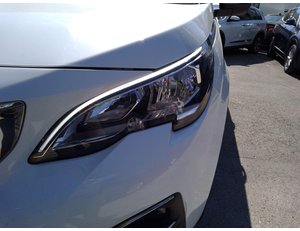 
										PEUGEOT 3008 ALLURE 1.5 HDI 130CV MT6 E6DT full									