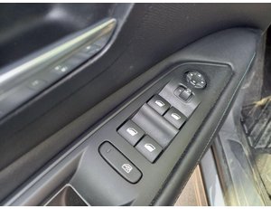 
										PEUGEOT 3008 HYBRID 225 ALLURE 1.6 PLUG-IN 225CV AT8 full									