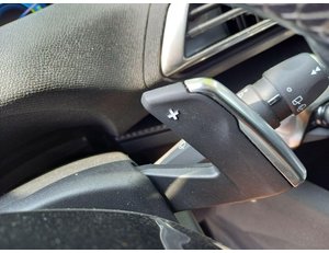 
										PEUGEOT 3008 HYBRID 225 ALLURE 1.6 PLUG-IN 225CV AT8 full									