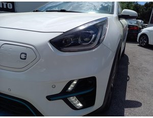 
										KIA NIRO E-EMOTION 205CV full									