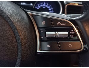 
										KIA CEED X1.6 PHEV EDRIVE full									