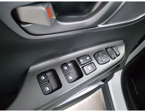 
										HYUNDAI KONA EV 5P 150KW TECNO 204CV full									