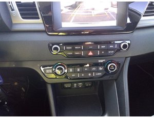 
										KIA NIRO DRIVE PLUG-IN HYBRID 1.6 105CV AT6 E6DT full									