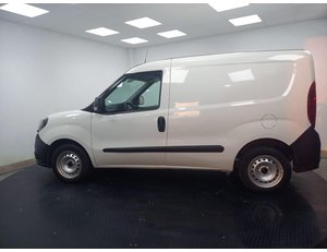 
										FIAT DOBLO BASE 1.3 MULTIJET 70KW (95CV) full									