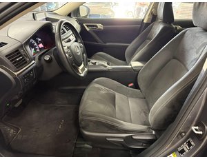 
										LEXUS CT 200H BUSINESS full									