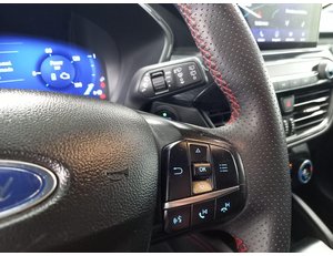 
										FORD KUGA ST-LINE 2.5 DUR.PHEV 225 full									
