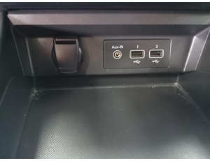 
										RENAULT ARKANA 1.6 E-TECH HYBRIDE 145CH EVOLUTION full									