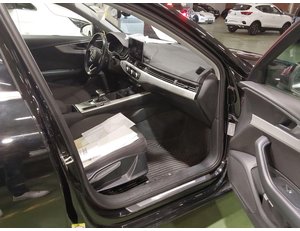 
										AUDI A4 AVANT 2.0 30 TDI 100KW S TR BUSINESS ED full									