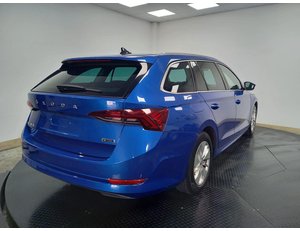 
										SKODA OCTAVIA COMBI 1.0 TSI MHEV 81KW DSG AMBITION full									