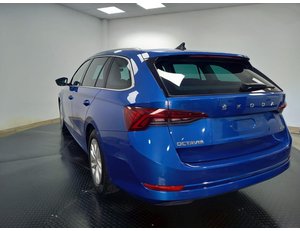 
										SKODA OCTAVIA COMBI 1.0 TSI MHEV 81KW DSG AMBITION full									