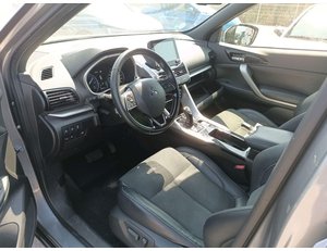 
										MITSUBISHI ECLIPSE CROSS PHEV KAITEKI 4 full									