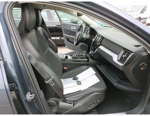
										VOLVO V60 2.0 T8 BUSINESS PLUS AUTO full									