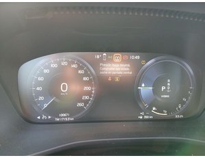 
										VOLVO XC40 1.5 T4 RECHARGE PHEV ESSENTIAL AUTO full									