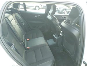 
										VOLVO V60 2.0 T8 BUSINESS PLUS AUTO full									