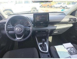 
										TOYOTA YARIS 1.5 120H BUSINESS PLUS full									